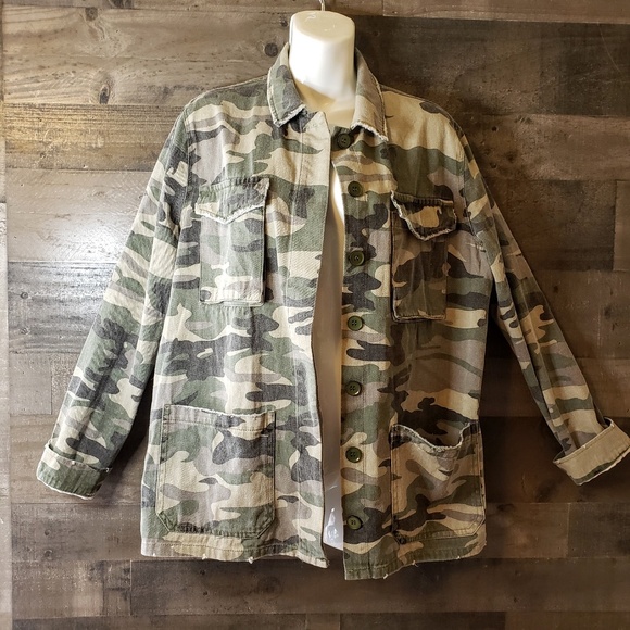 JODIFL Jackets & Blazers - Jodifl sz M camo jacket